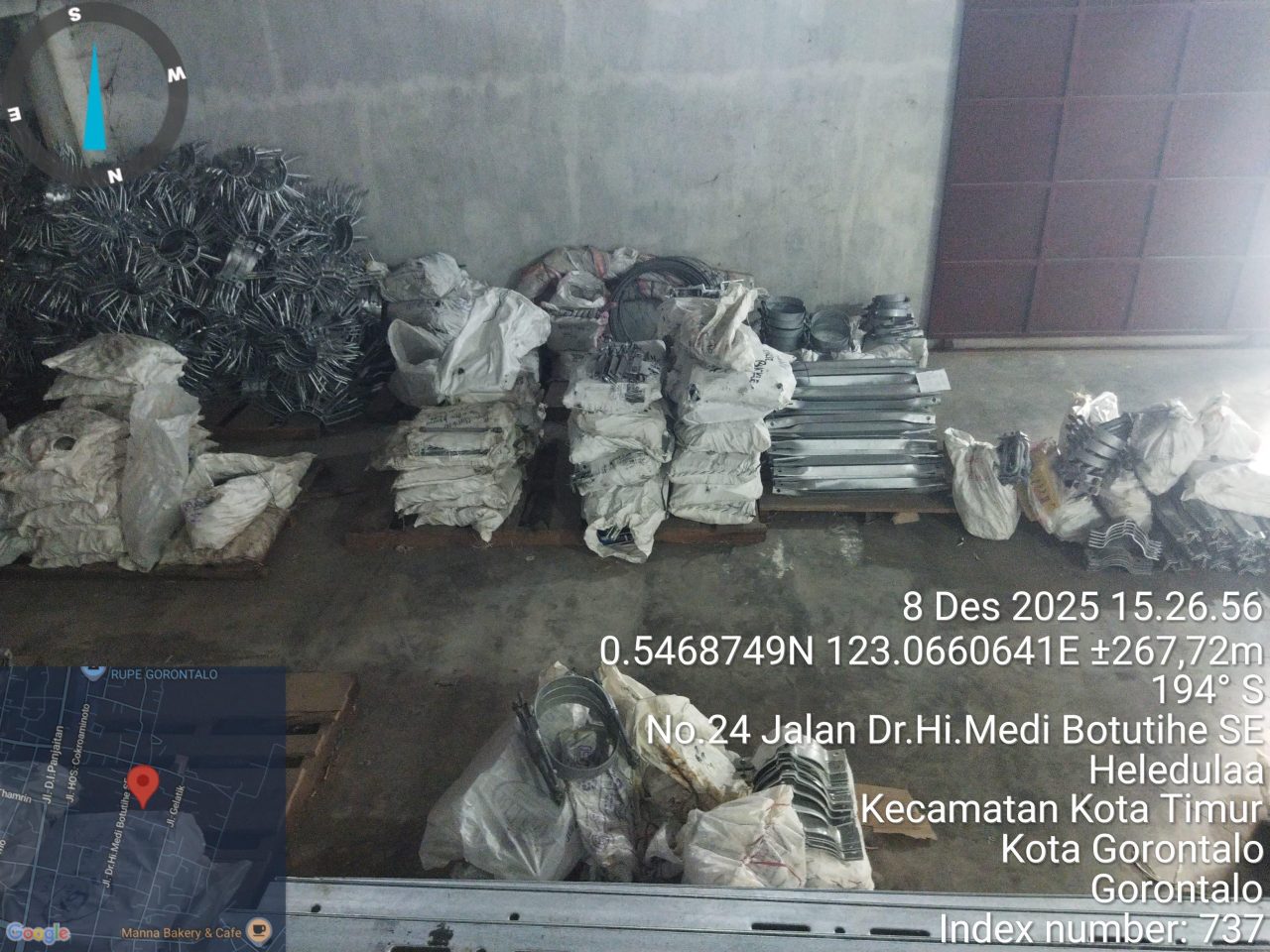 Fasilitas gudang AJT